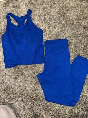 Royal blue active set